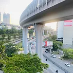 10 Semantan Residences