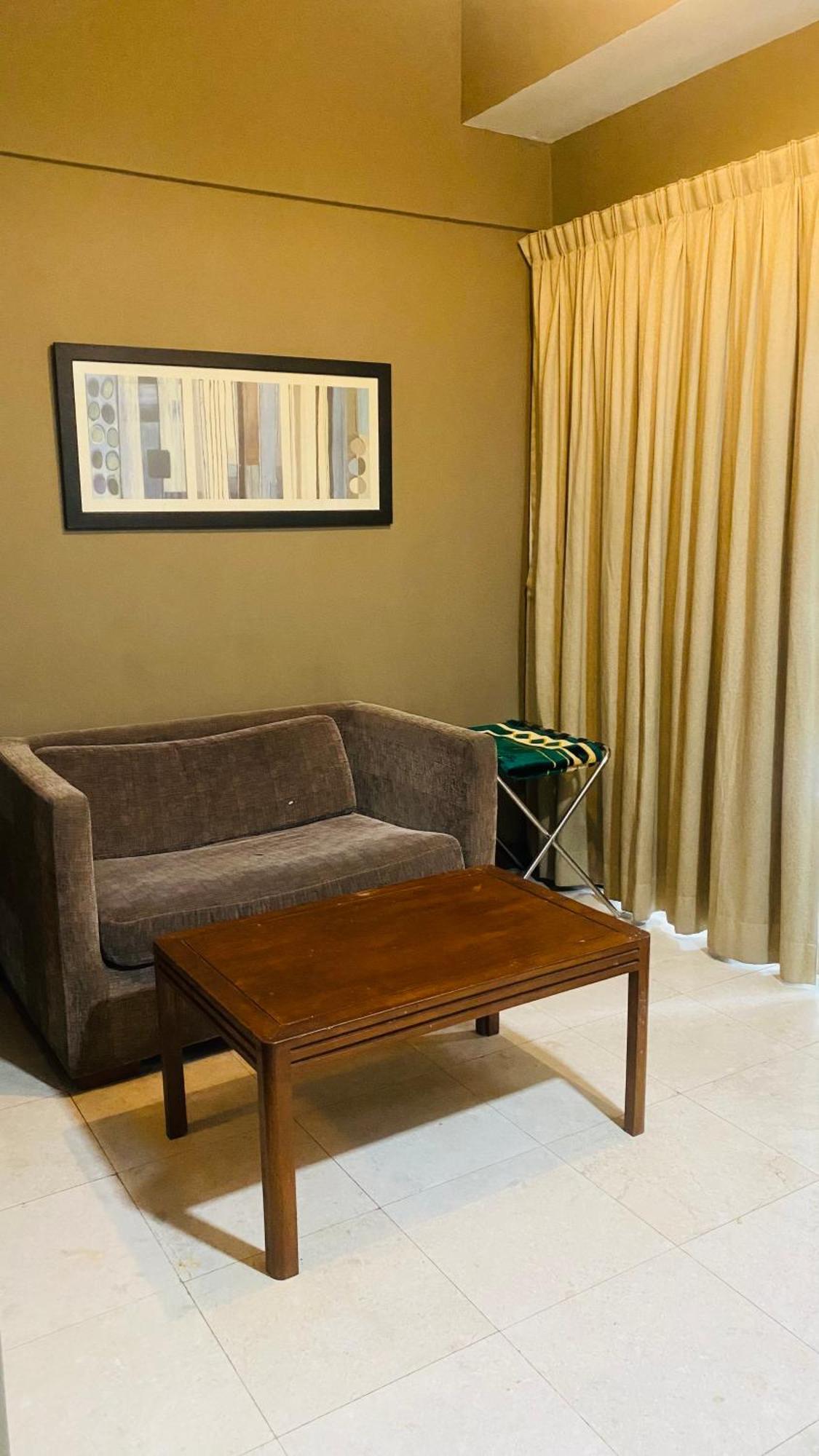 Pangsapuri 10 Semantan Residences *