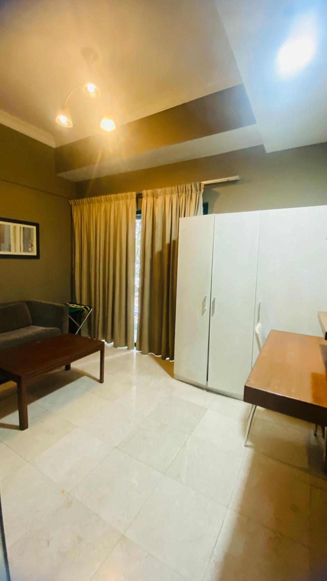 10 Semantan Residences