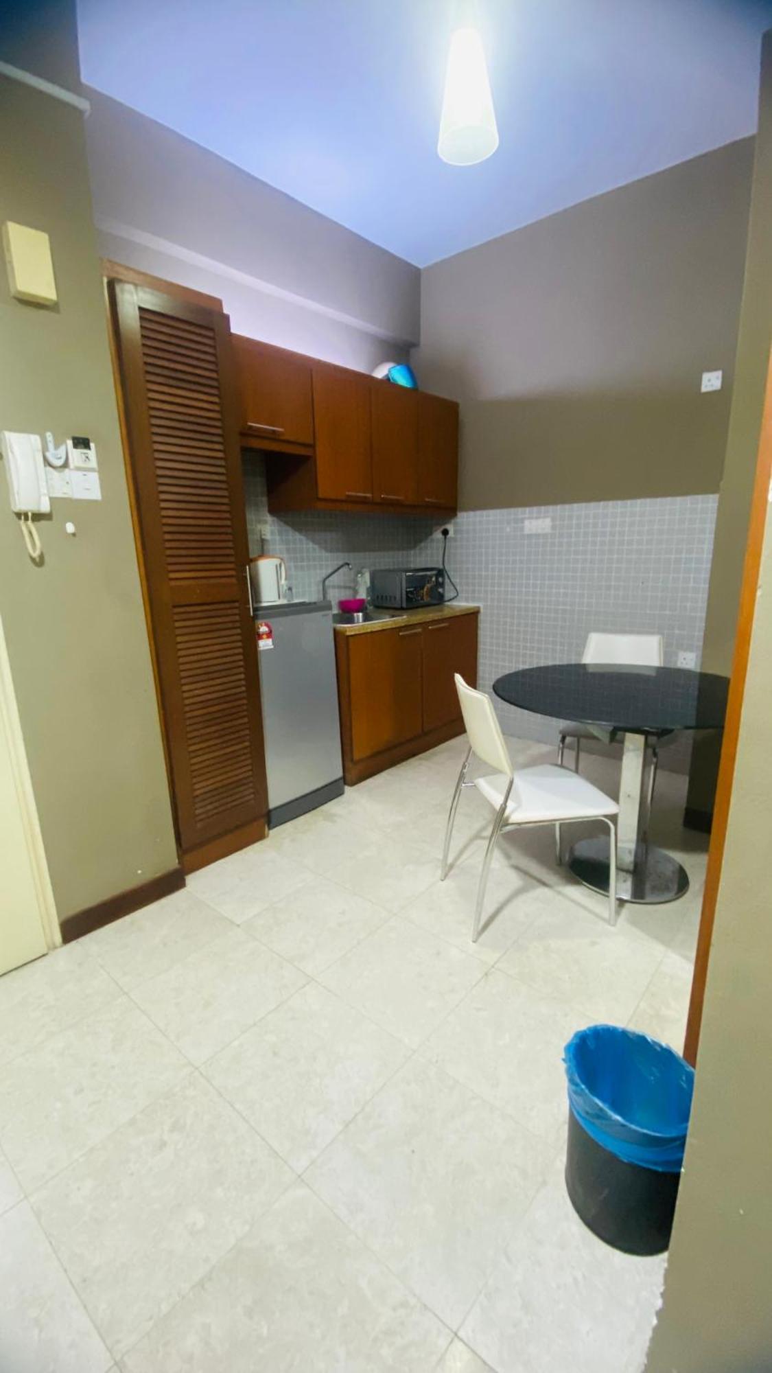 Pangsapuri 10 Semantan Residences *